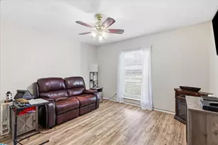 1322 Paris Dr, Garland, TX 75040 - Photo 15