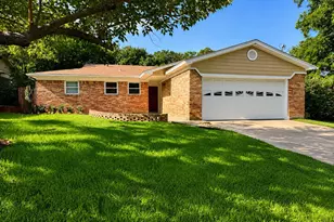 704 Chisholm Trail, Denton, TX 76209 - Photo 1