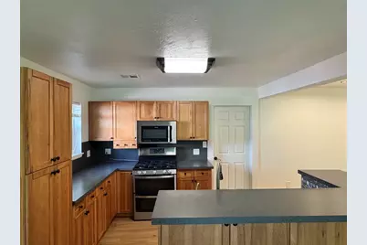 704 Chisholm Trail, Denton, TX 76209 - Photo 5