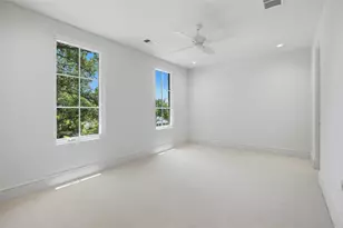 7033 Chantilly Ln, Dallas, TX 75214 - Photo 29