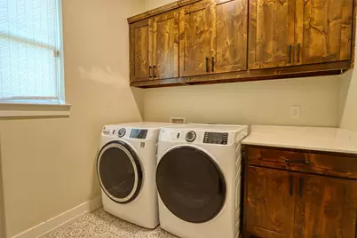 225 E 5th Street, Ferris, TX 75125 - Photo 25