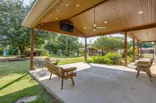 816 Alan Dr, Burleson, TX 76028 - Photo 1