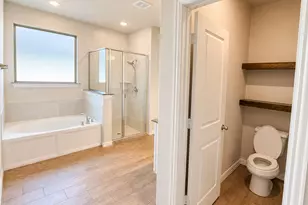 136 Bowling Grn Ave., Red Oak, TX 75154 - Photo 9