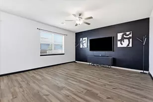 7533 Pleasant Oaks St, Fort Worth, TX 76120 - Photo 23