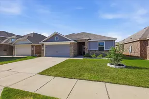 7533 Pleasant Oaks St, Fort Worth, TX 76120 - Photo 3