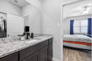 7533 Pleasant Oaks St, Fort Worth, TX 76120 - Photo 17