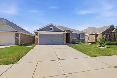 7533 Pleasant Oaks Street, Fort Worth, TX 76120 - Photo 1