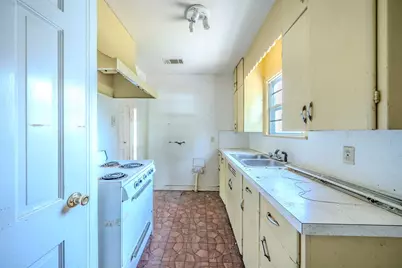800 Mimosa Drive, Garland, TX 75040 - Photo 9