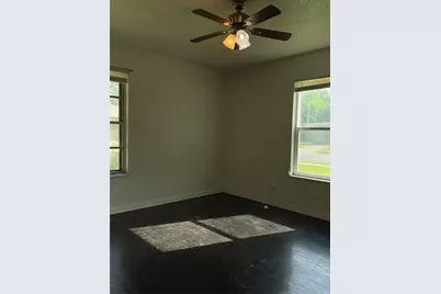 609 S Colbert Avenue, Sherman, TX 75090 - Photo 5