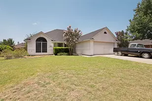 521 Wild Springs Dr, Midlothian, TX 76065 - Photo 1