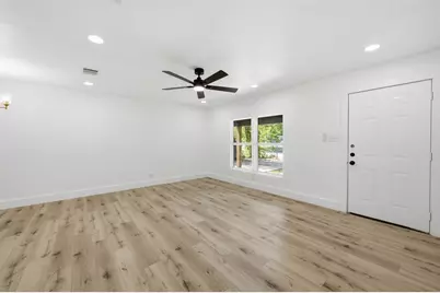 4704 Forbes Street, Fort Worth, TX 76105 - Photo 9
