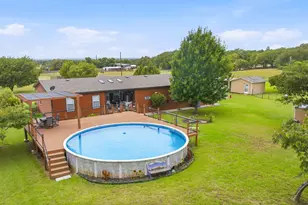 2914 Oak Ct, Granbury, TX 76048 - Photo 7