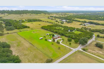 2914 Oak Court, Granbury, TX 76048 - Photo 33