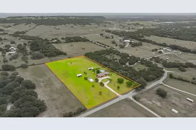 2914 Oak Court, Granbury, TX 76048 - Photo 3