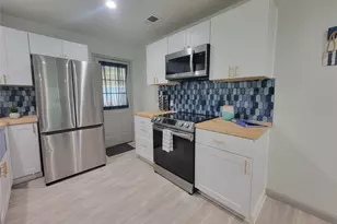 6601 Six J Ct, Granbury, TX 76049 - Photo 13