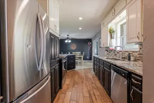 2304 SE 10th, Mineral Wells, TX 76067 - Photo 23