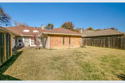10102 Cherry Tree Drive, Dallas, TX 75243 - Photo 21