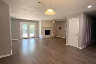 900 Prestwick St, Bedford, TX 76022 - Photo 5