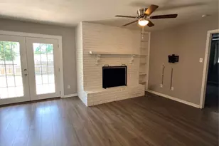 900 Prestwick St, Bedford, TX 76022 - Photo 11