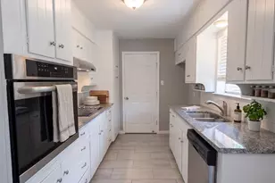 900 Prestwick St, Bedford, TX 76022 - Photo 13