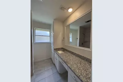 900 Prestwick Street, Bedford, TX 76022 - Photo 23