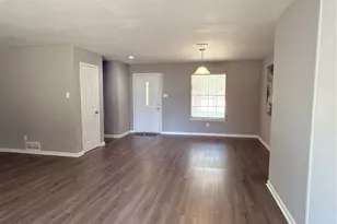 900 Prestwick St, Bedford, TX 76022 - Photo 11