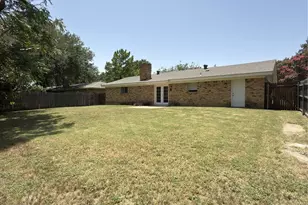 900 Prestwick St, Bedford, TX 76022 - Photo 27