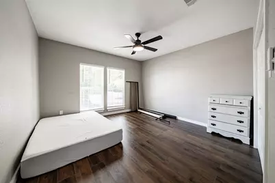 1920 S 18th Street, Waco, TX 76706 - Photo 5