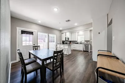 1920 S 18th Street, Waco, TX 76706 - Photo 17