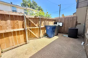 8001 Rothington Rd, Dallas, TX 75227 - Photo 15
