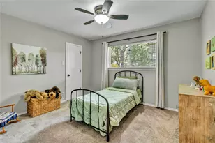 1830 Rhinevalley Dr, Arlington, TX 76012 - Photo 25