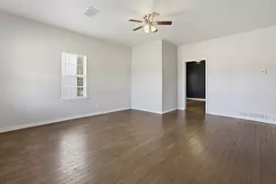 180 Trail Dr, Bowie, TX 76230 - Photo 9