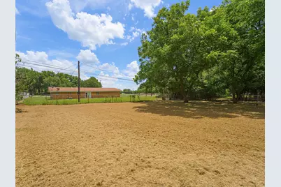 180 Trail Drive, Bowie, TX 76230 - Photo 39