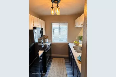 1730 Crest Point Drive, Arlington, TX 76012 - Photo 5