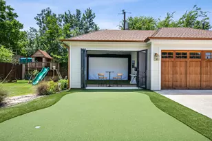 814 E Wall St, Grapevine, TX 76051 - Photo 35