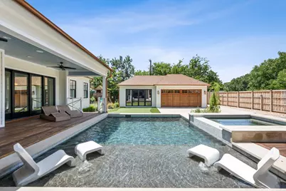 814 E Wall Street, Grapevine, TX 76051 - Photo 29