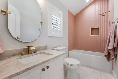 814 E Wall Street, Grapevine, TX 76051 - Photo 25