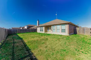 2805 Marsha Ln, Royse City, TX 75189 - Photo 3