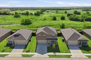 7114 Amber Barn Ave, Pilot Point, TX 76258 - Photo 29