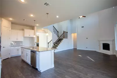 7600 Clear Rapids Drive, McKinney, TX 75071 - Photo 7
