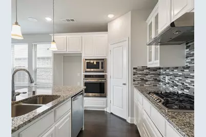 9920 Bitterroot Drive, Little Elm, TX 75068 - Photo 5