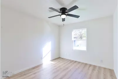 925 S Bowie Drive, Abilene, TX 79605 - Photo 13