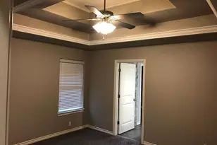 451 Silverton Dr, Granbury, TX 76049 - Photo 11