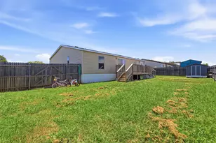 1408 Old Bridge Rd, Cleburne, TX 76033 - Photo 21
