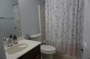 1124 Sunderland Ln, Fort Worth, TX 76134 - Photo 11