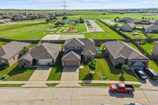 137 Kennedy Dr, Venus, TX 76084 - Photo 1