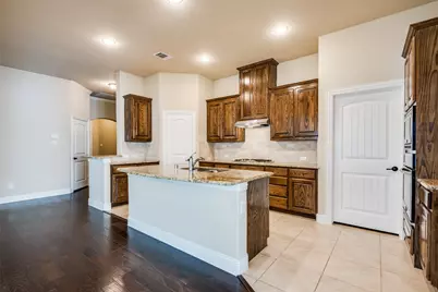 309 Harcourt Avenue, McKinney, TX 75072 - Photo 5