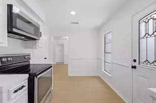 1947 Berwick Ave, Dallas, TX 75203 - Photo 11