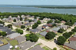 2723 Lake Way Dr, Grand Prairie, TX 75052 - Photo 37