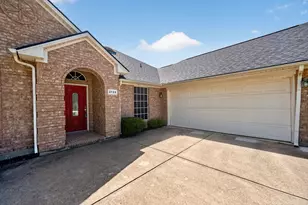 2723 Lake Way Dr, Grand Prairie, TX 75052 - Photo 31